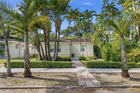 Tiny photo for 2355 Overbrook St, Coconut Grove, FL 33133 (MLS # A12035687)