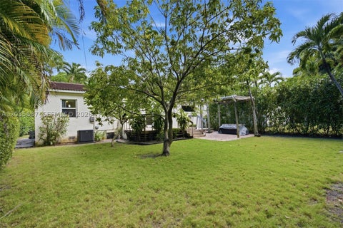 Tiny photo for 2355 Overbrook St, Coconut Grove, FL 33133 (MLS # A12035687)