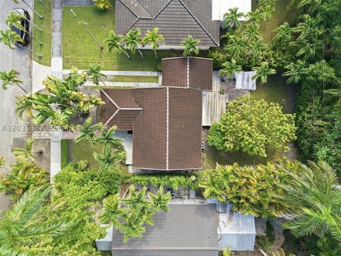 Tiny photo for 2355 Overbrook St, Coconut Grove, FL 33133 (MLS # A12035687)
