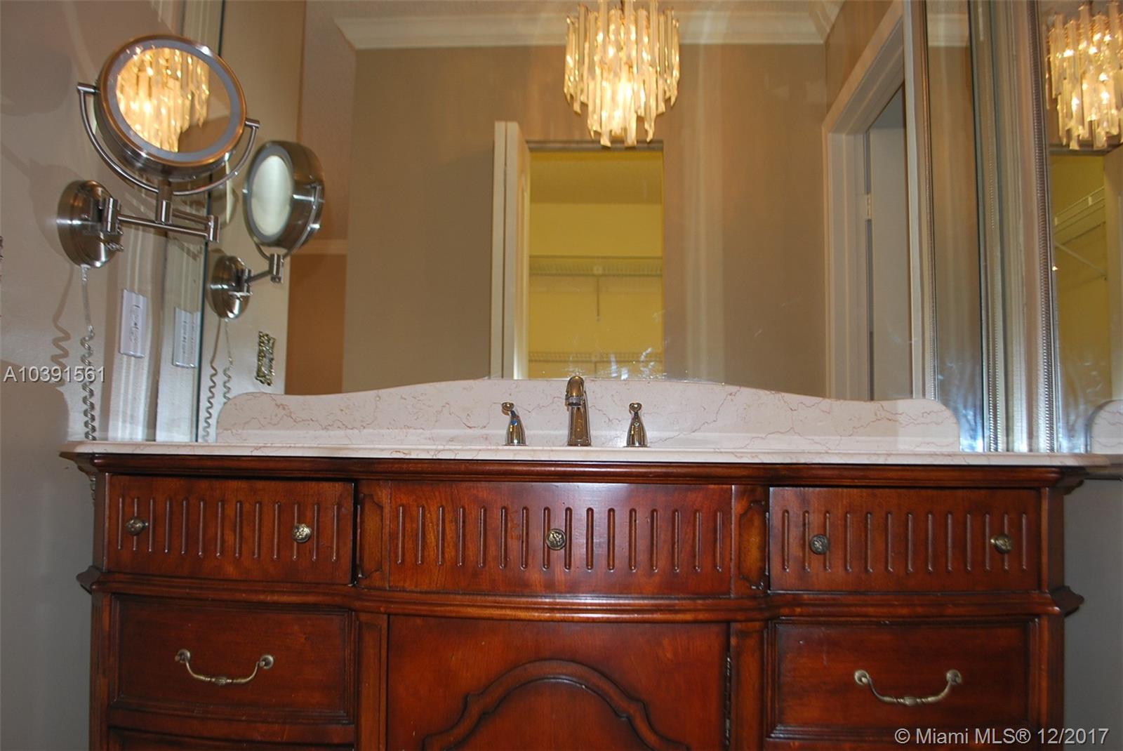 RIVIERA II - Residential