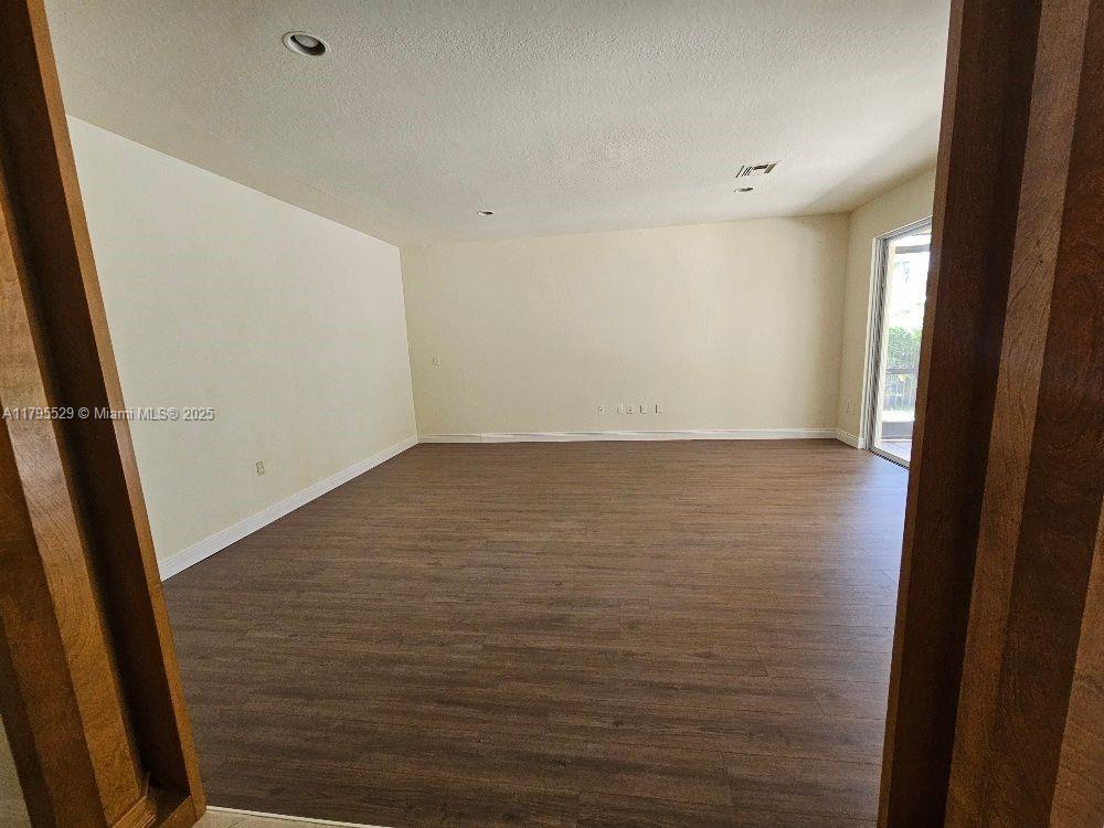 CAPELLA 2 - Saturnia - Residential Lease
