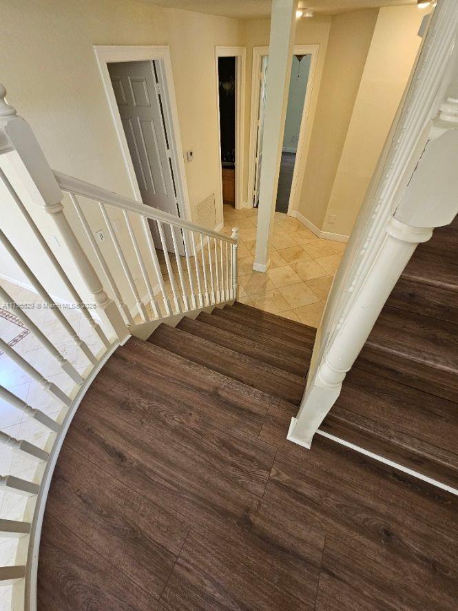 CAPELLA 2 - Saturnia - Residential Lease