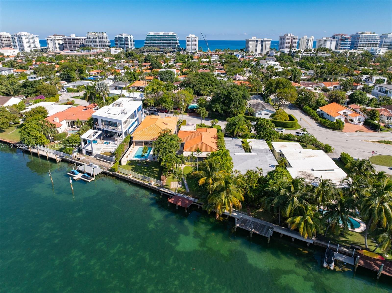 ALTOS DEL MAR NO 5 - Residential