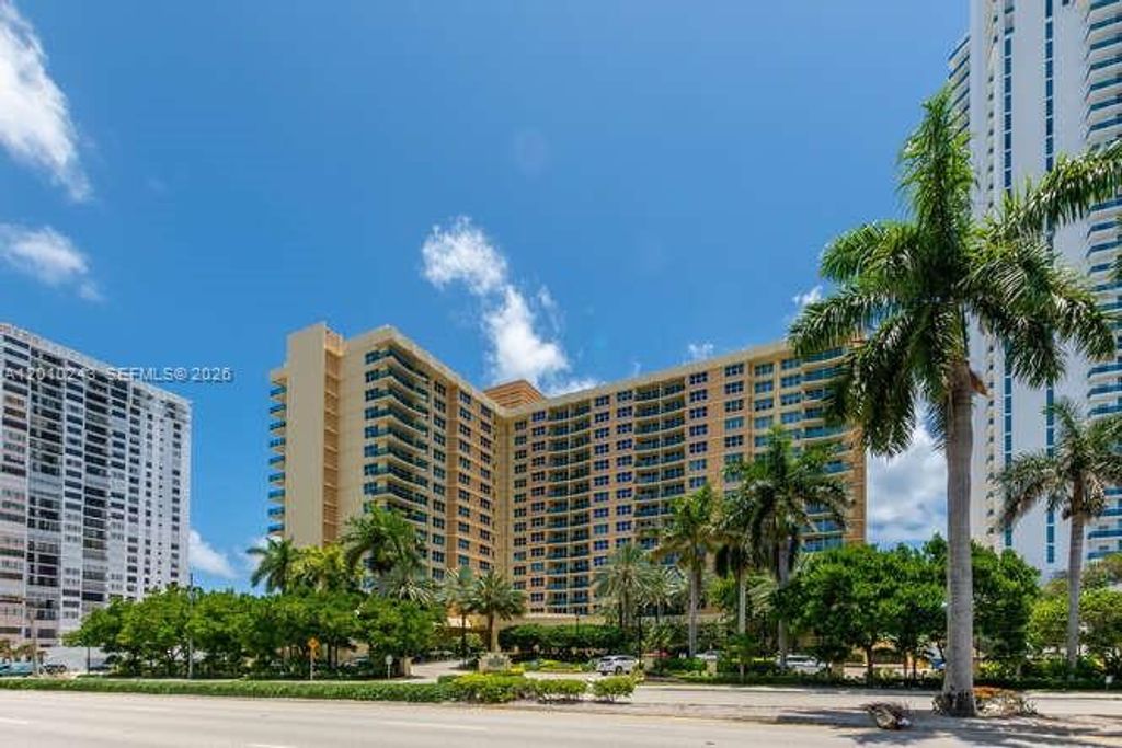 Photo of 2501 S Ocean Dr #637, Hollywood, FL 33019 (MLS # A12010243)