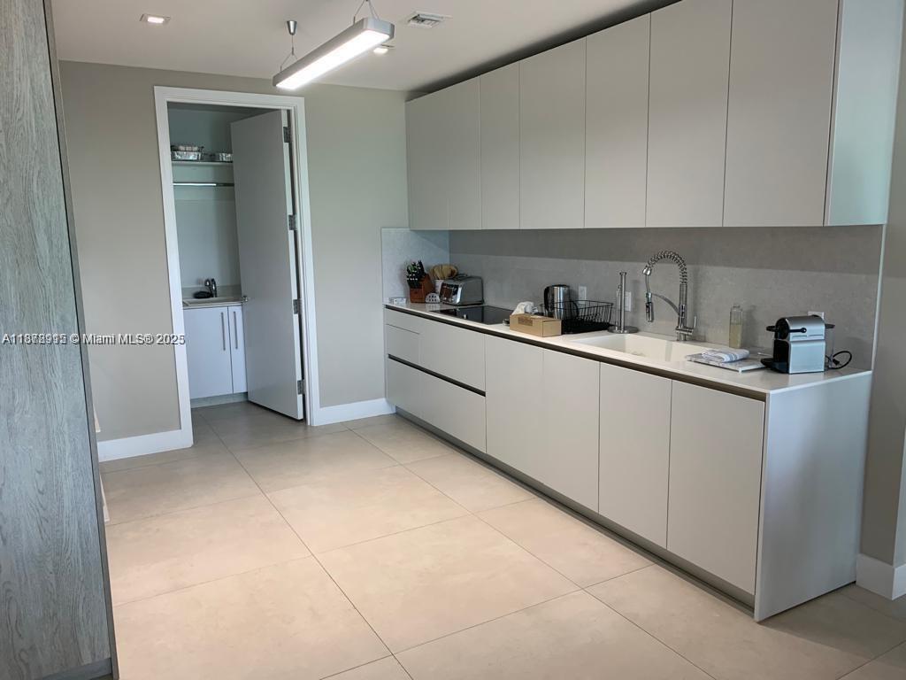 JADE SIGNATURE CONDO - Residential Lease