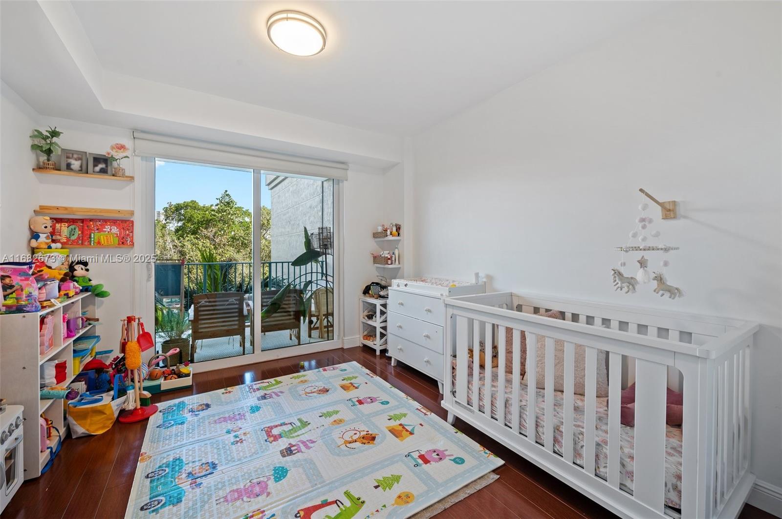 TURNBERRY VILLAGE - Residential