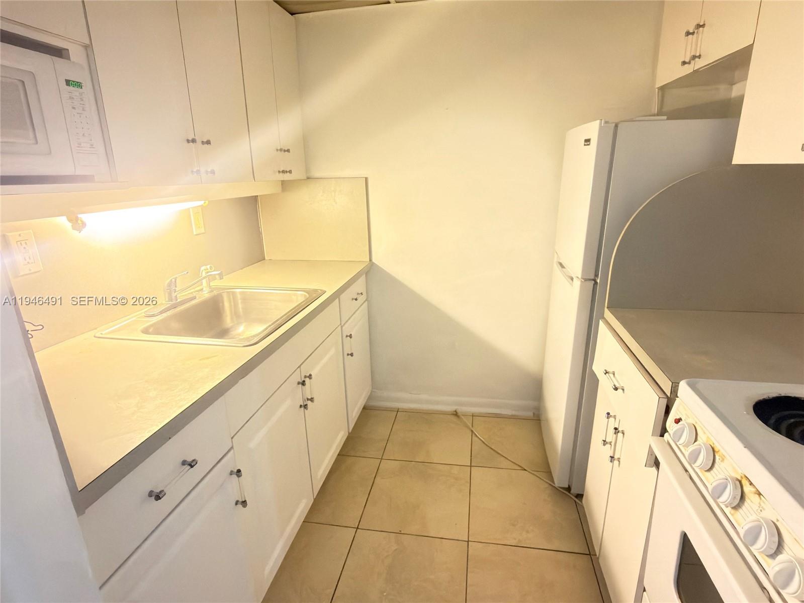 NORMANDY PLACE CONDO - Residential Lease