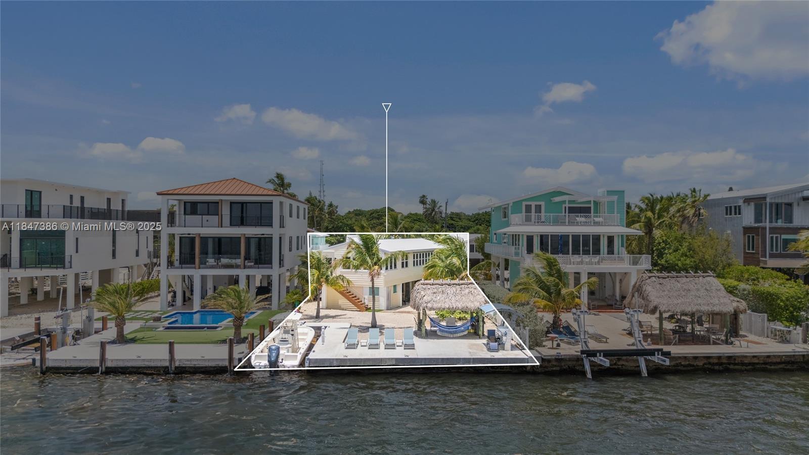 LARGO BEACH - Residential Lease