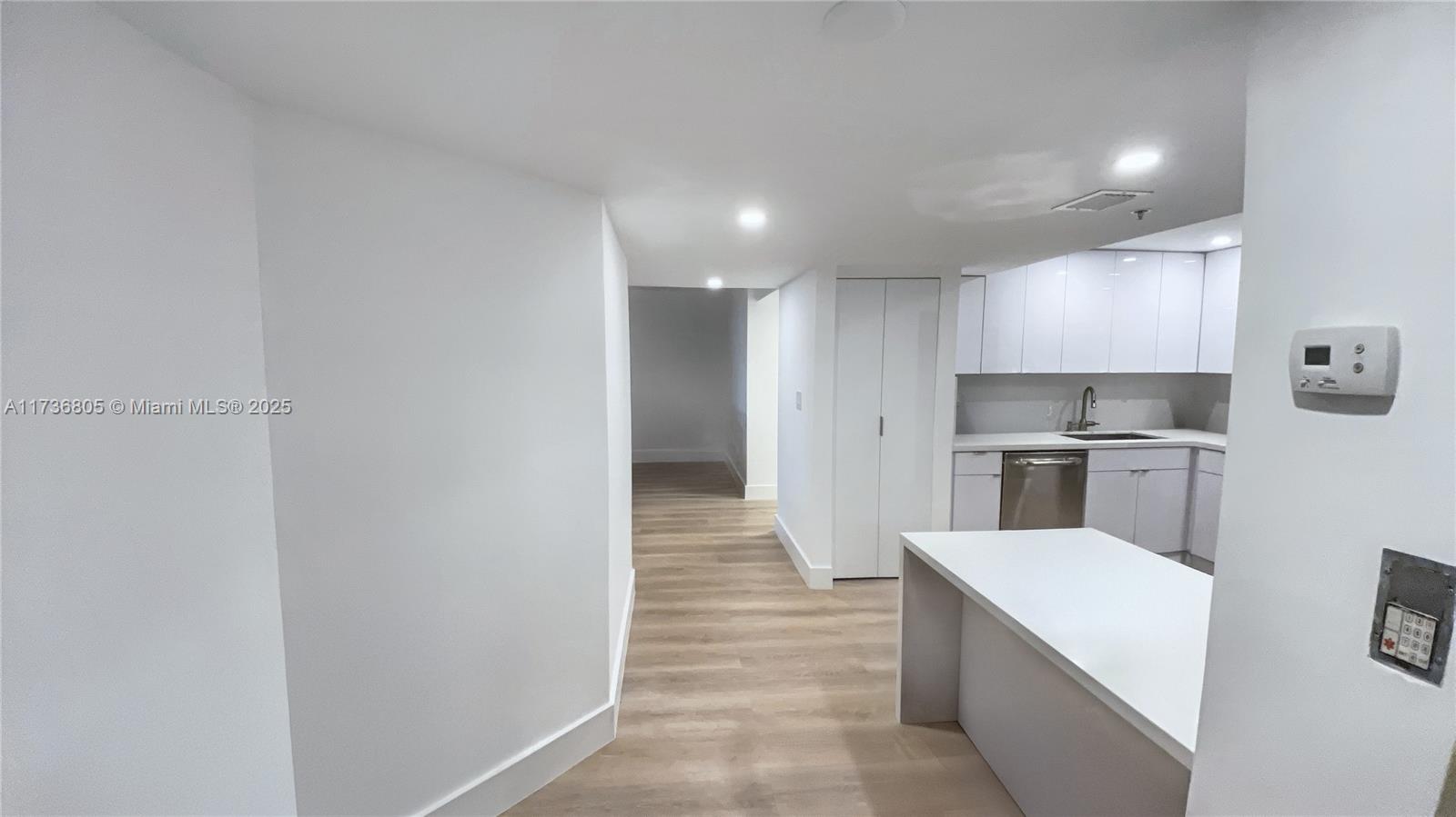 VENETIA CONDO - Residential