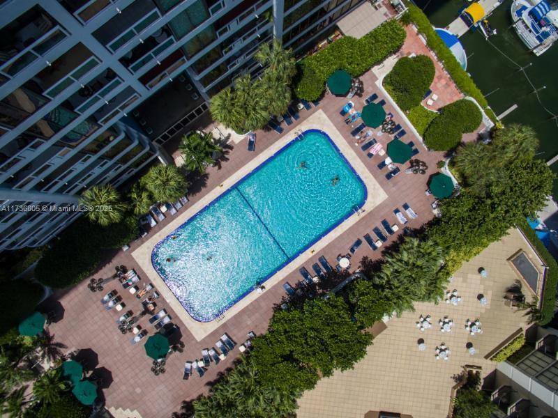 VENETIA CONDO - Residential