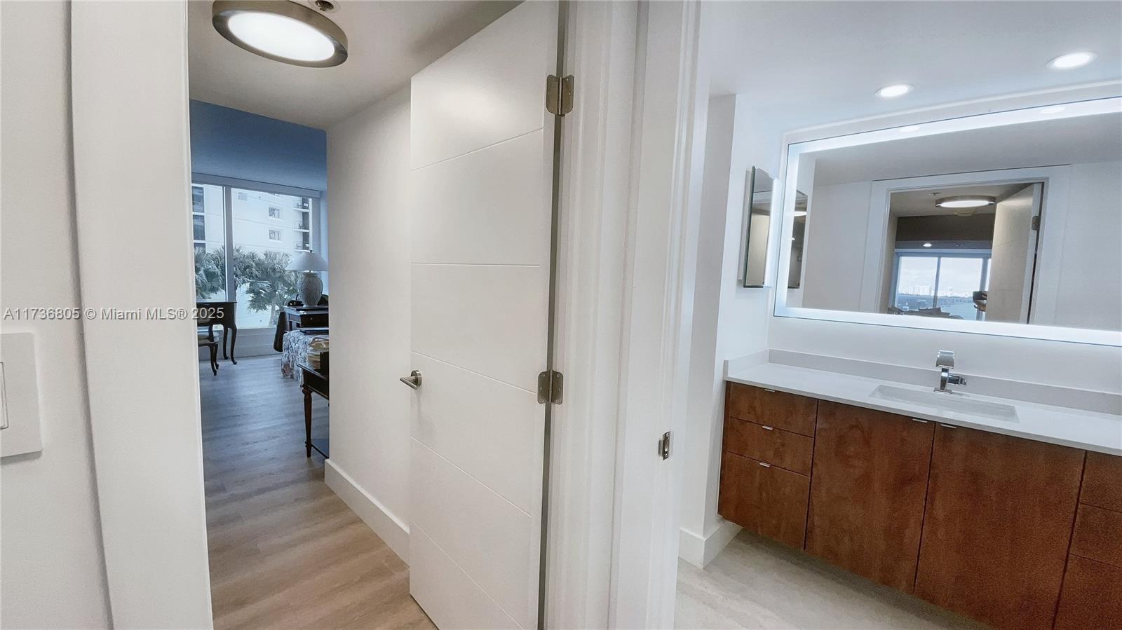 VENETIA CONDO - Residential