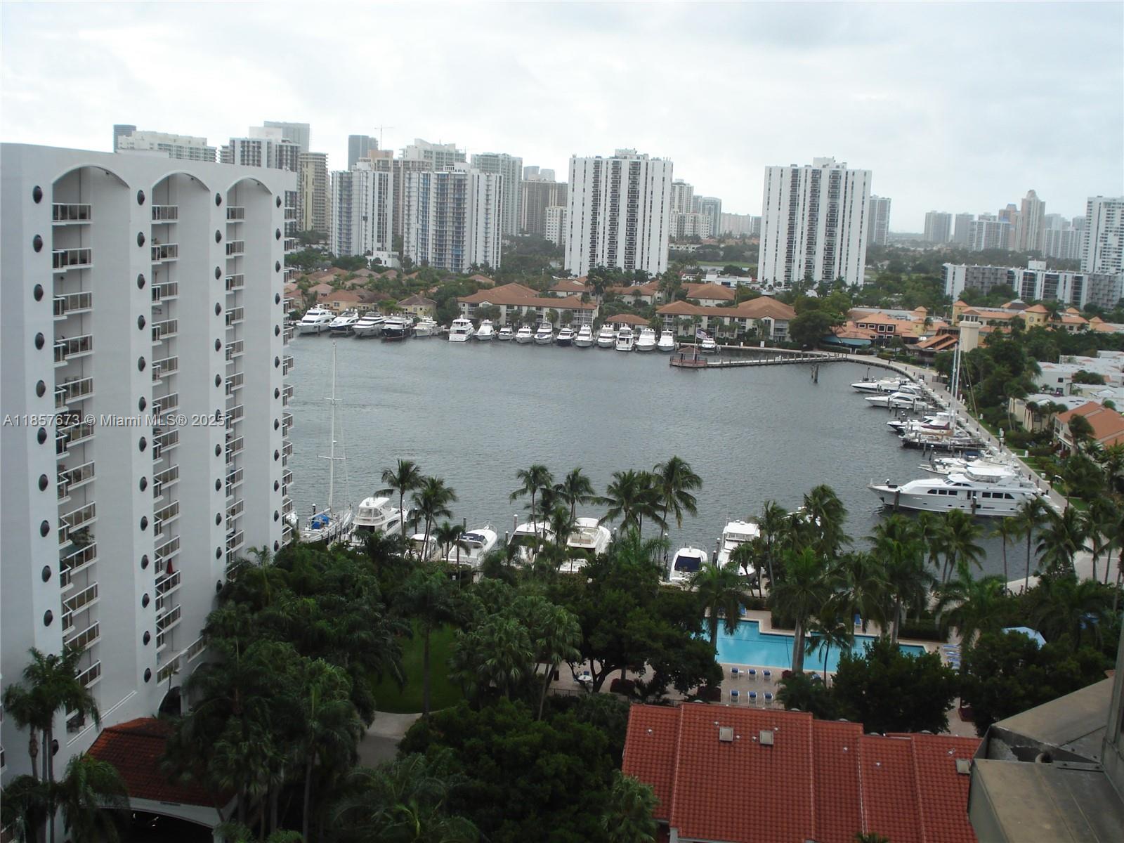 HARBOR TWS AT THE WATERWAY - Residential Lease