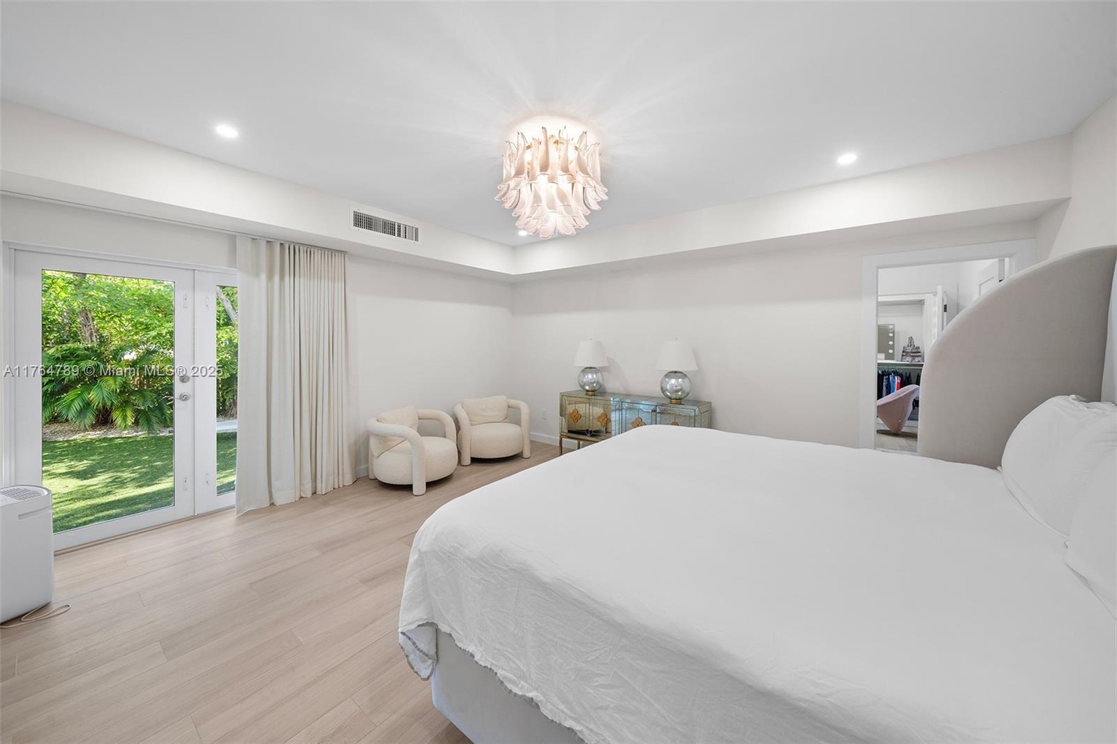 NAUTILUS EXTENSION 3RD - Residential