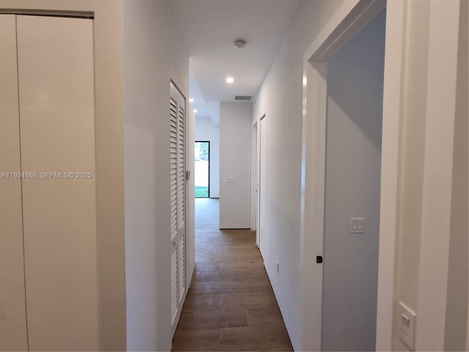 DIXIE PARK - Residential Lease