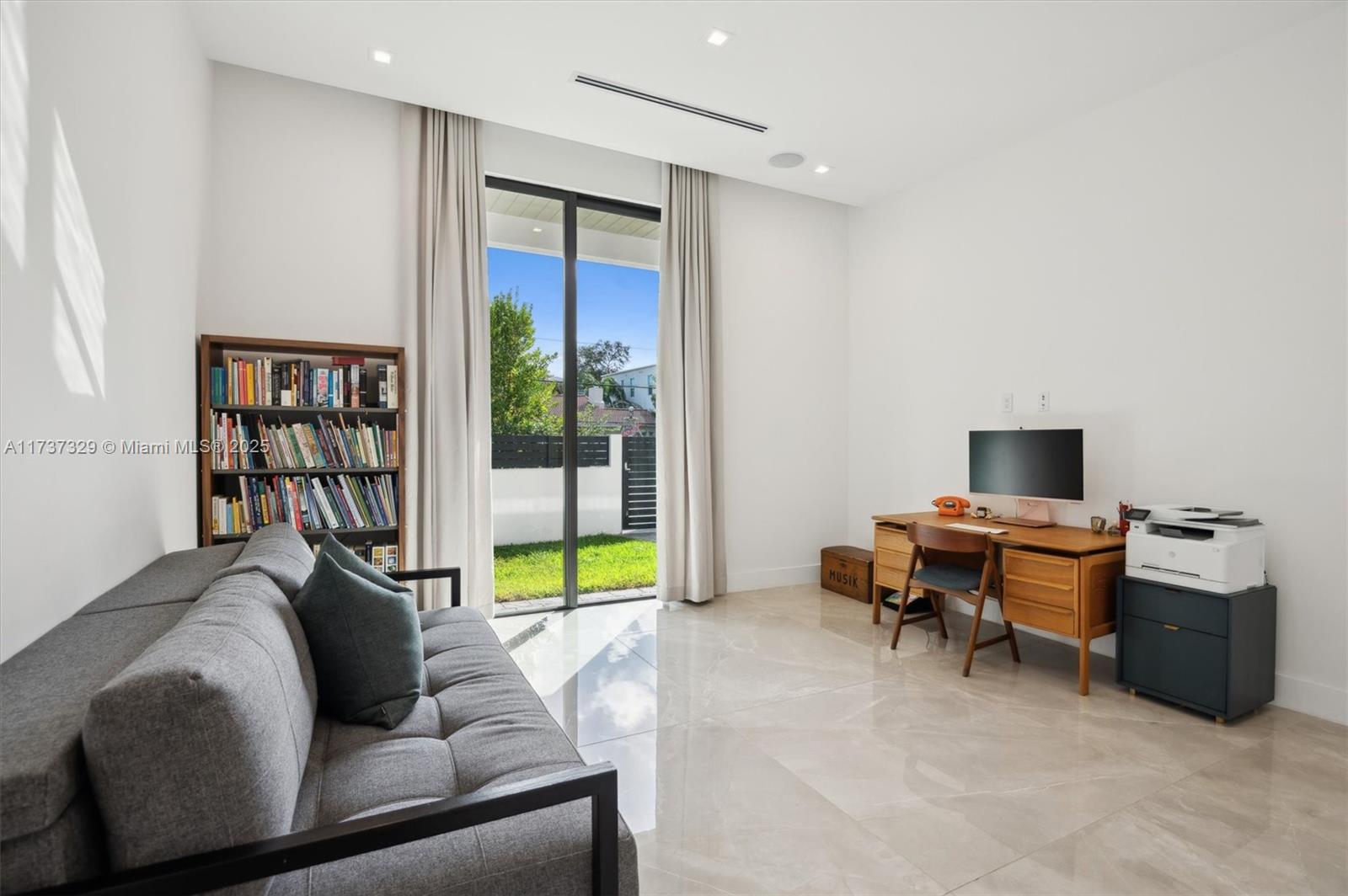 VICTORIA PARK - Residential