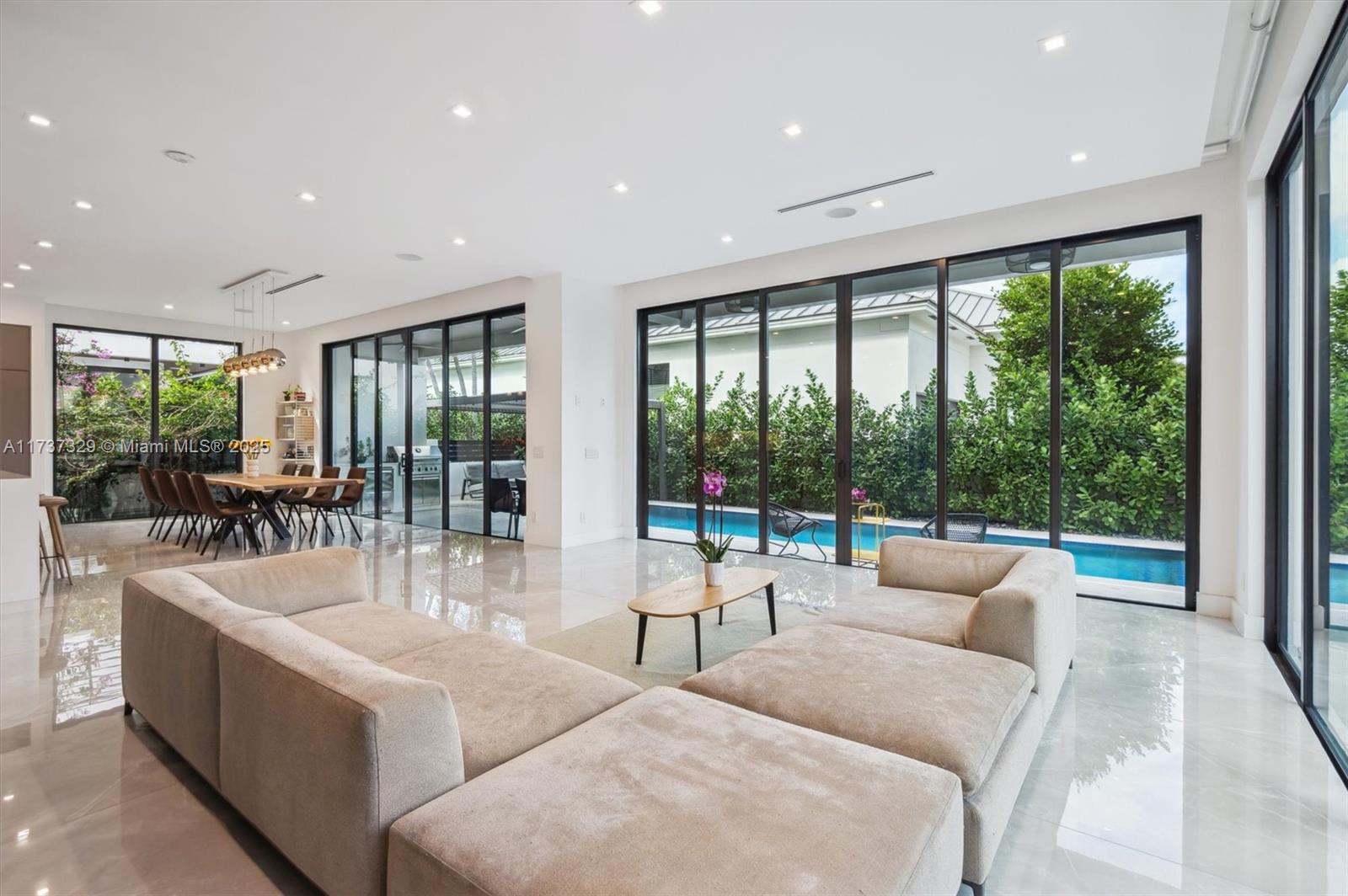 VICTORIA PARK - Residential
