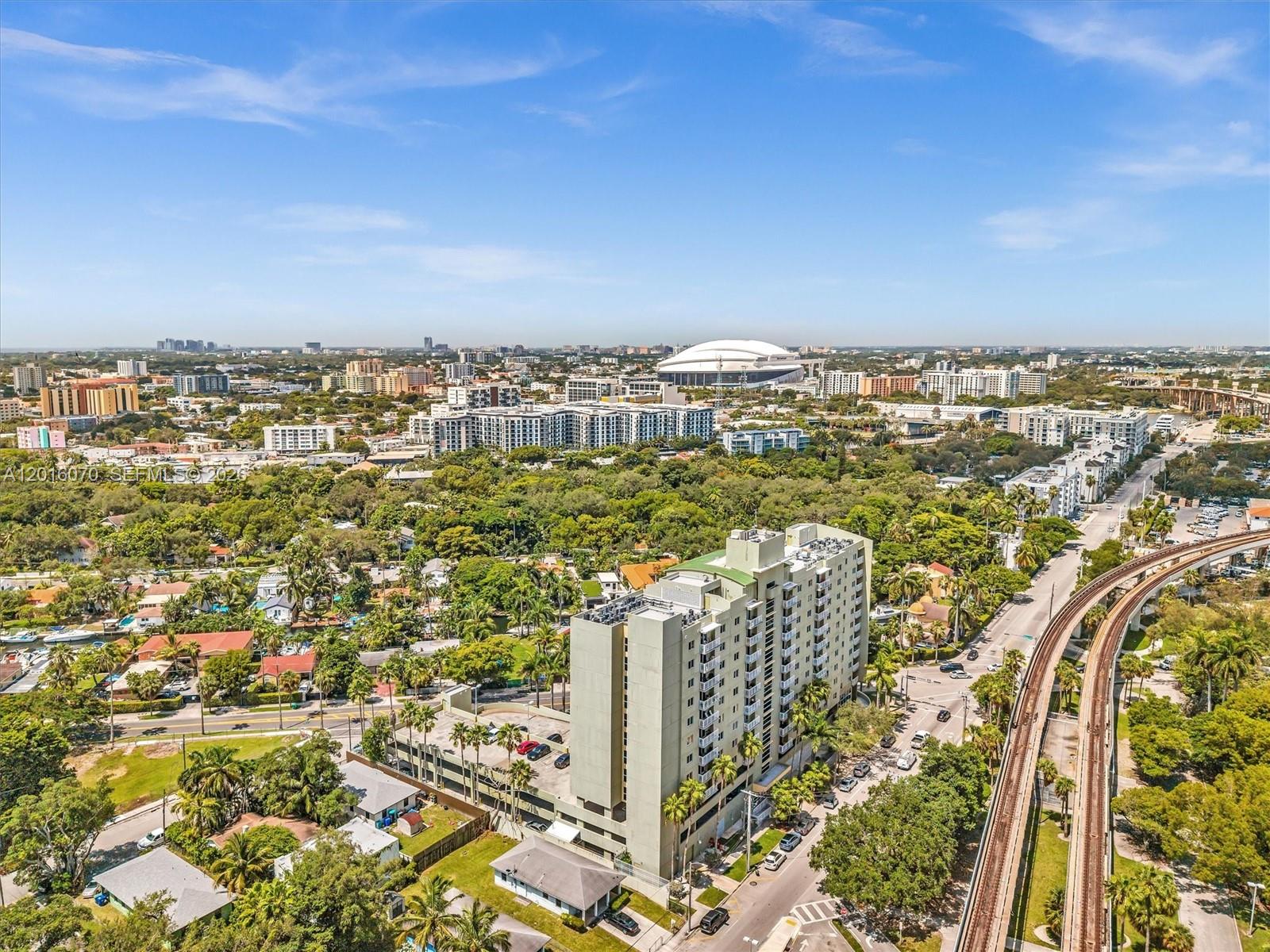 SEYBOLD POINTE CONDO - Residential