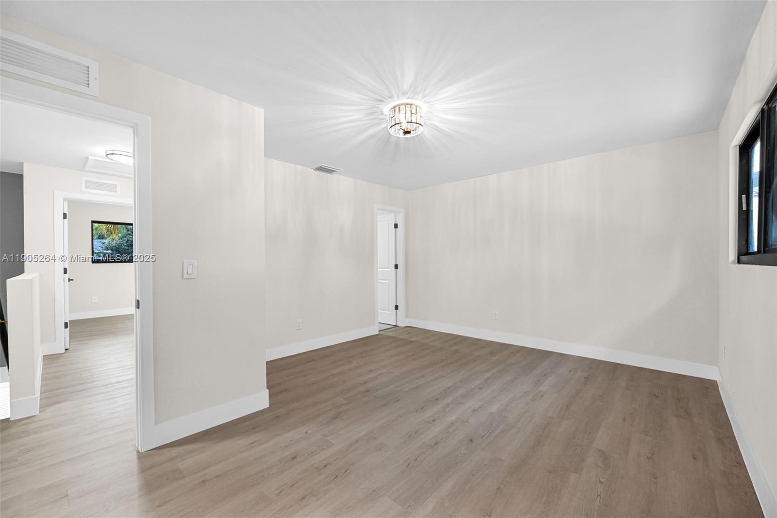 JUNIPER AT THE HAMMOCKS - Residential