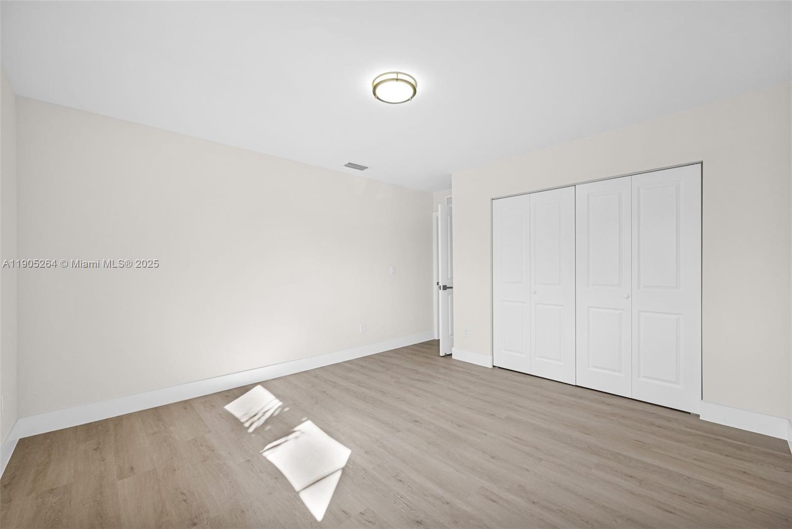 JUNIPER AT THE HAMMOCKS - Residential