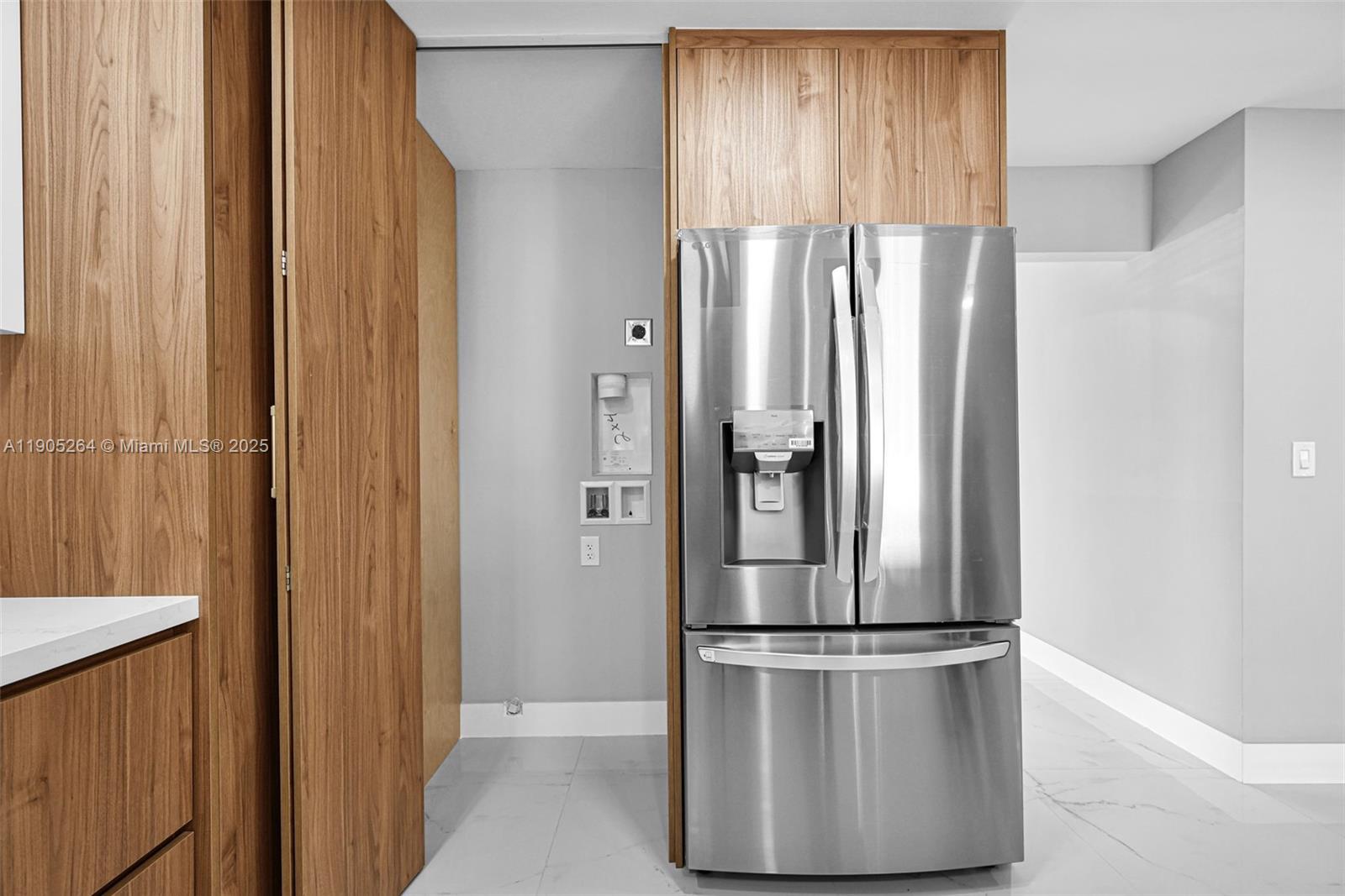 JUNIPER AT THE HAMMOCKS - Residential