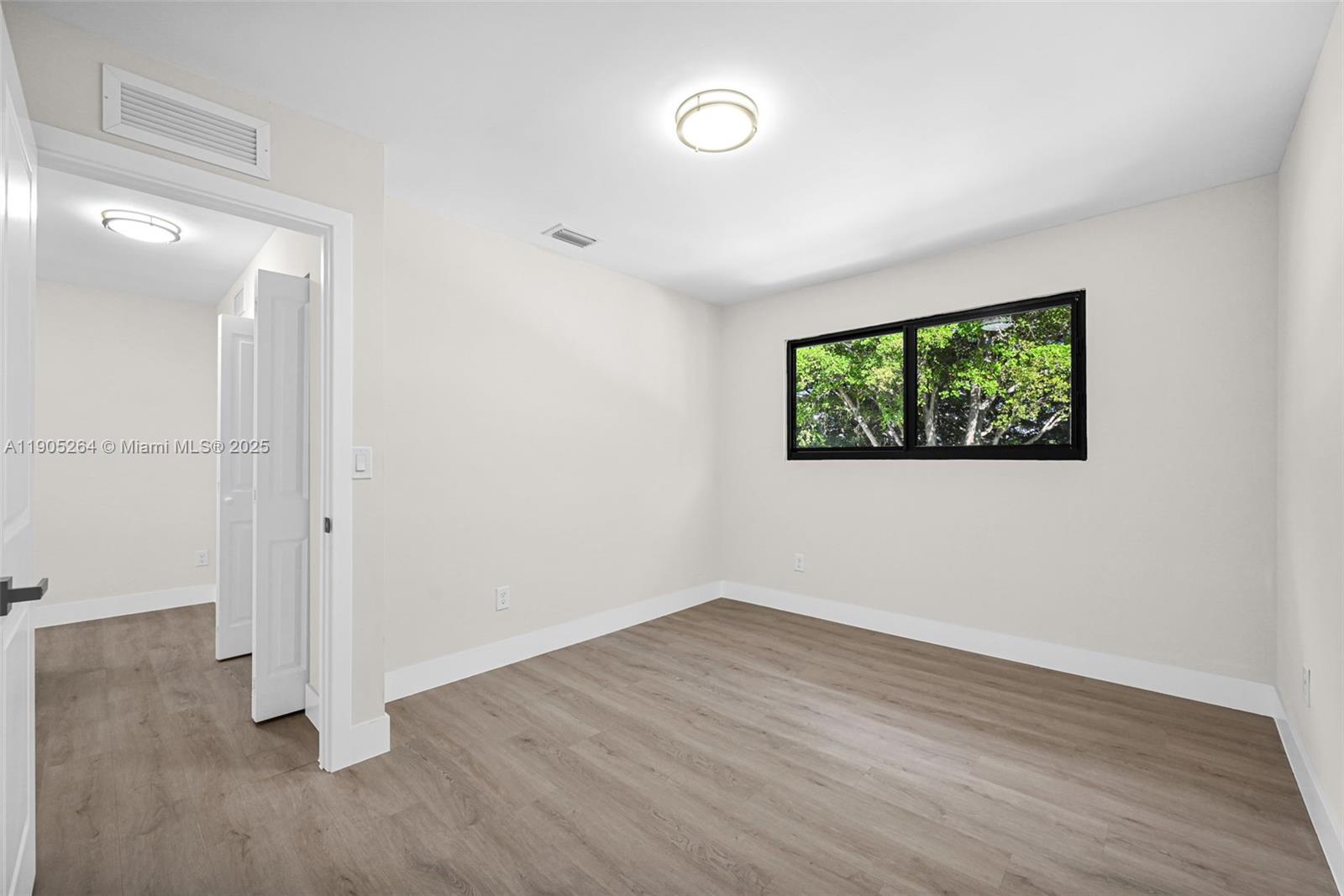 JUNIPER AT THE HAMMOCKS - Residential