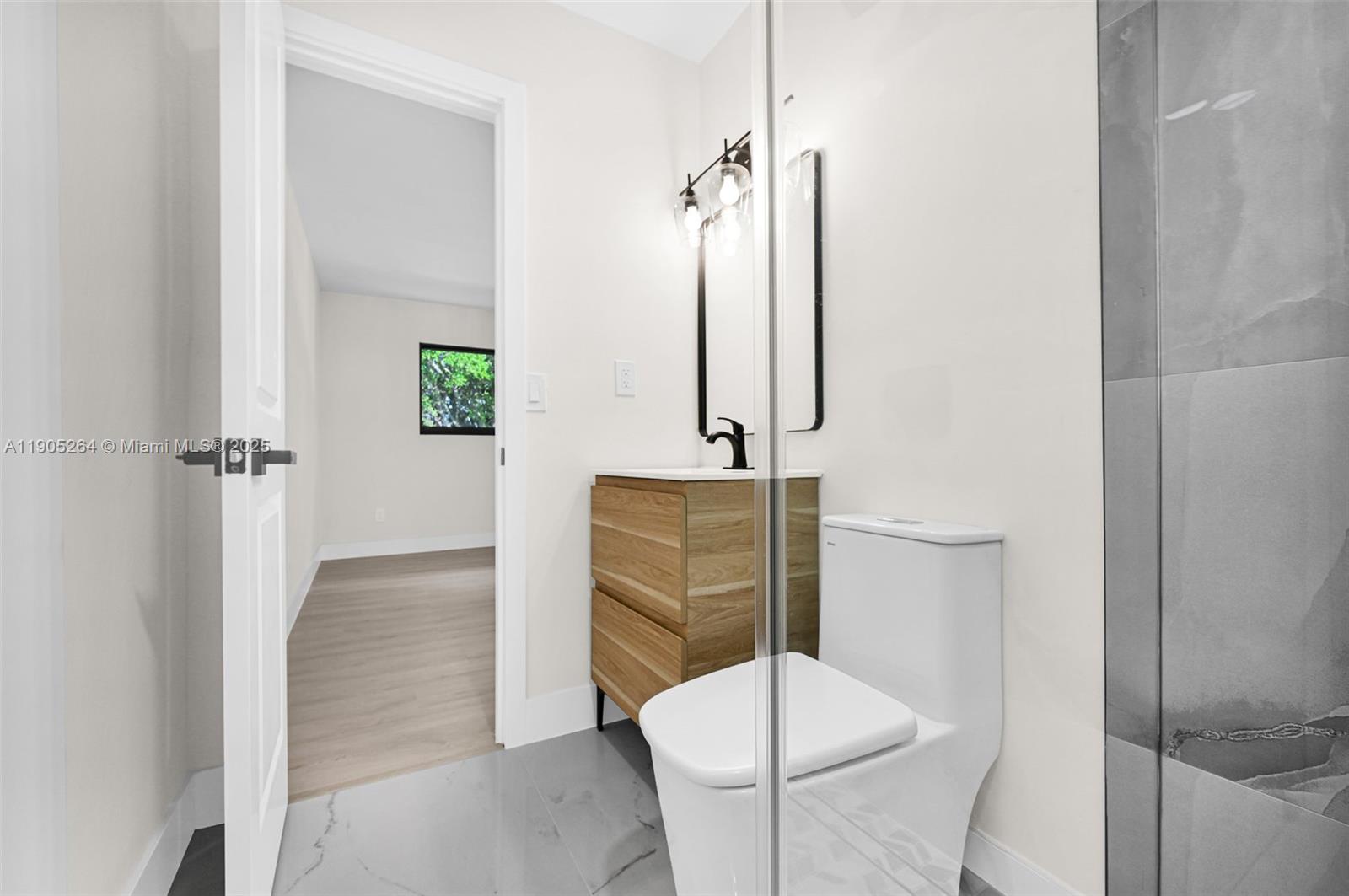 JUNIPER AT THE HAMMOCKS - Residential