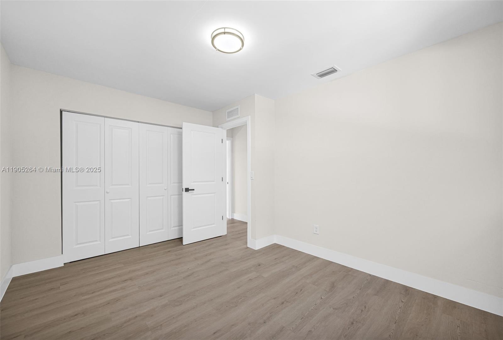 JUNIPER AT THE HAMMOCKS - Residential