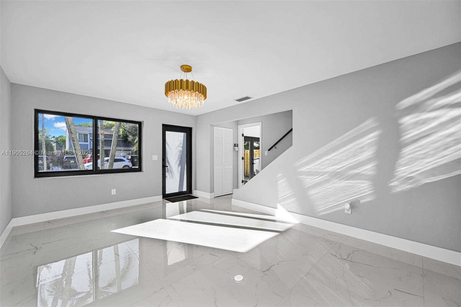 JUNIPER AT THE HAMMOCKS - Residential