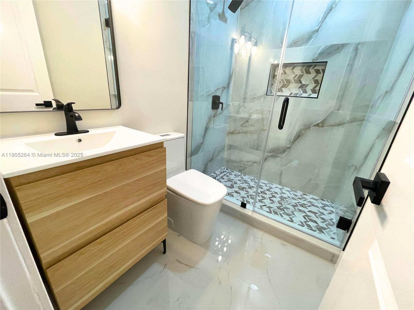 JUNIPER AT THE HAMMOCKS - Residential