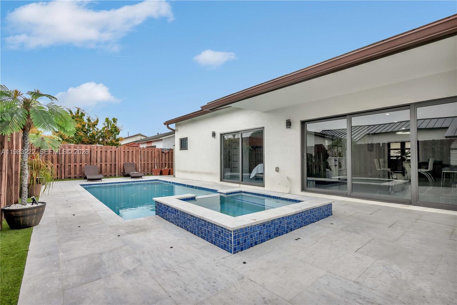 MAJESTIC HOMES - Residential