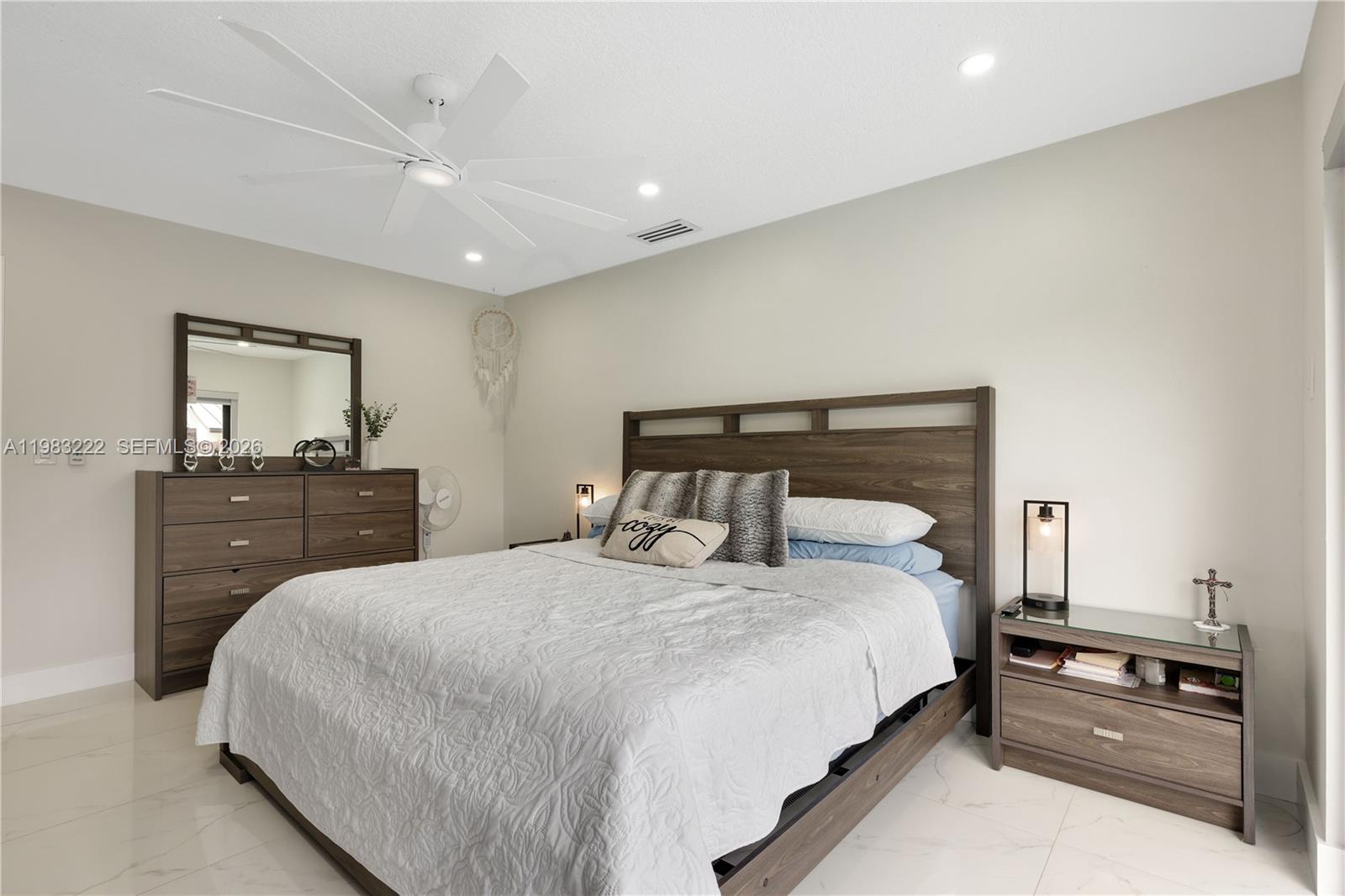 MAJESTIC HOMES - Residential