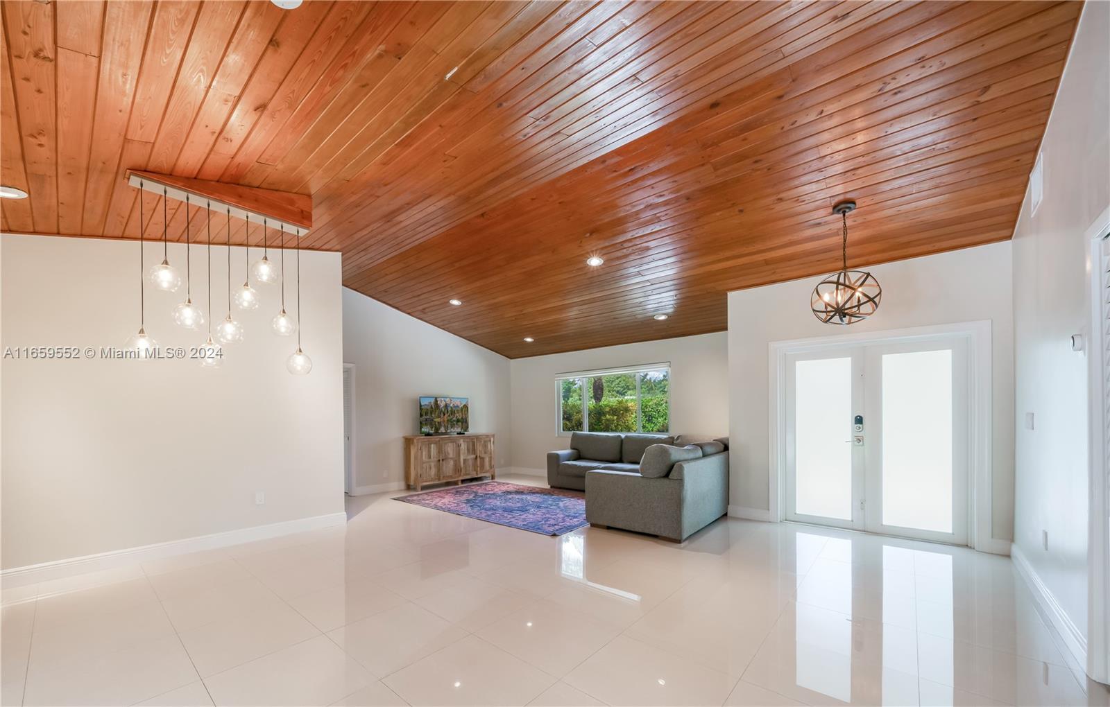 EDMOR ESTATES - Residential