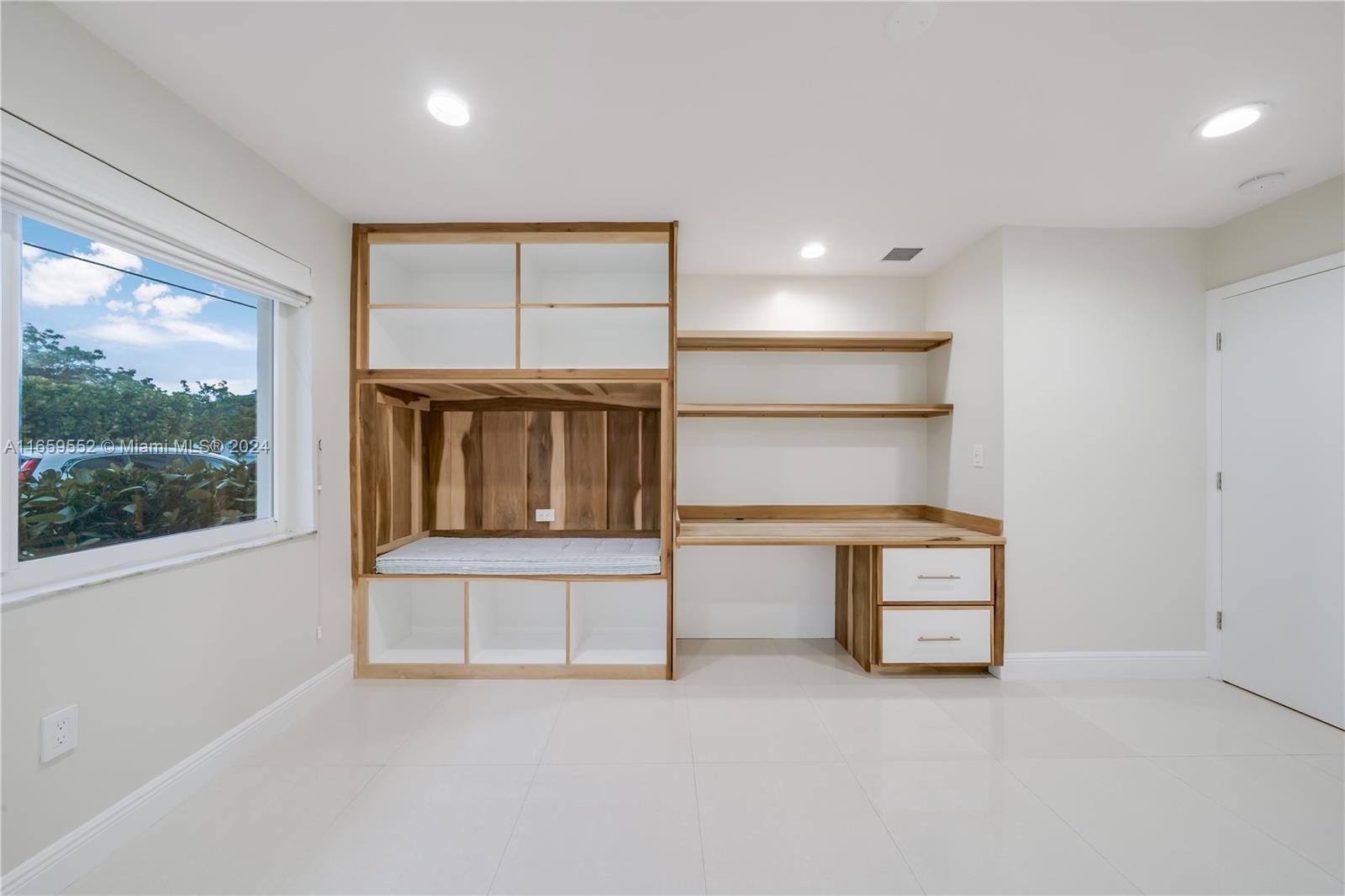 EDMOR ESTATES - Residential