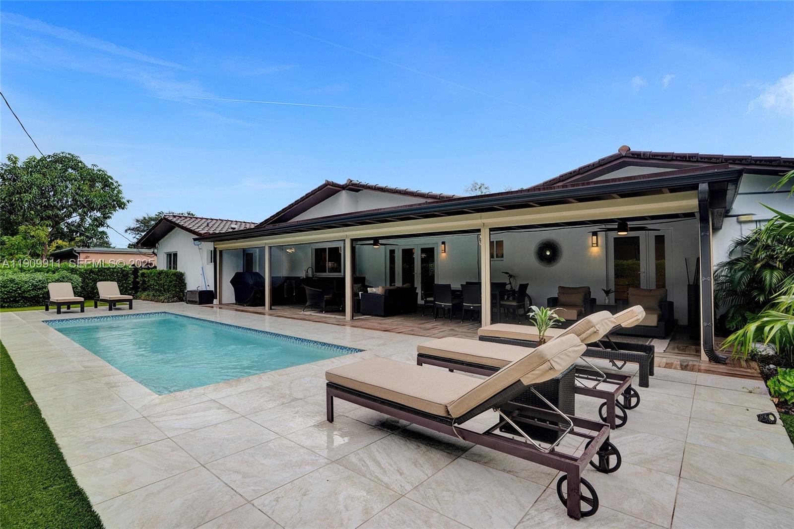 GREYNOLDS PARK WEST - Residential