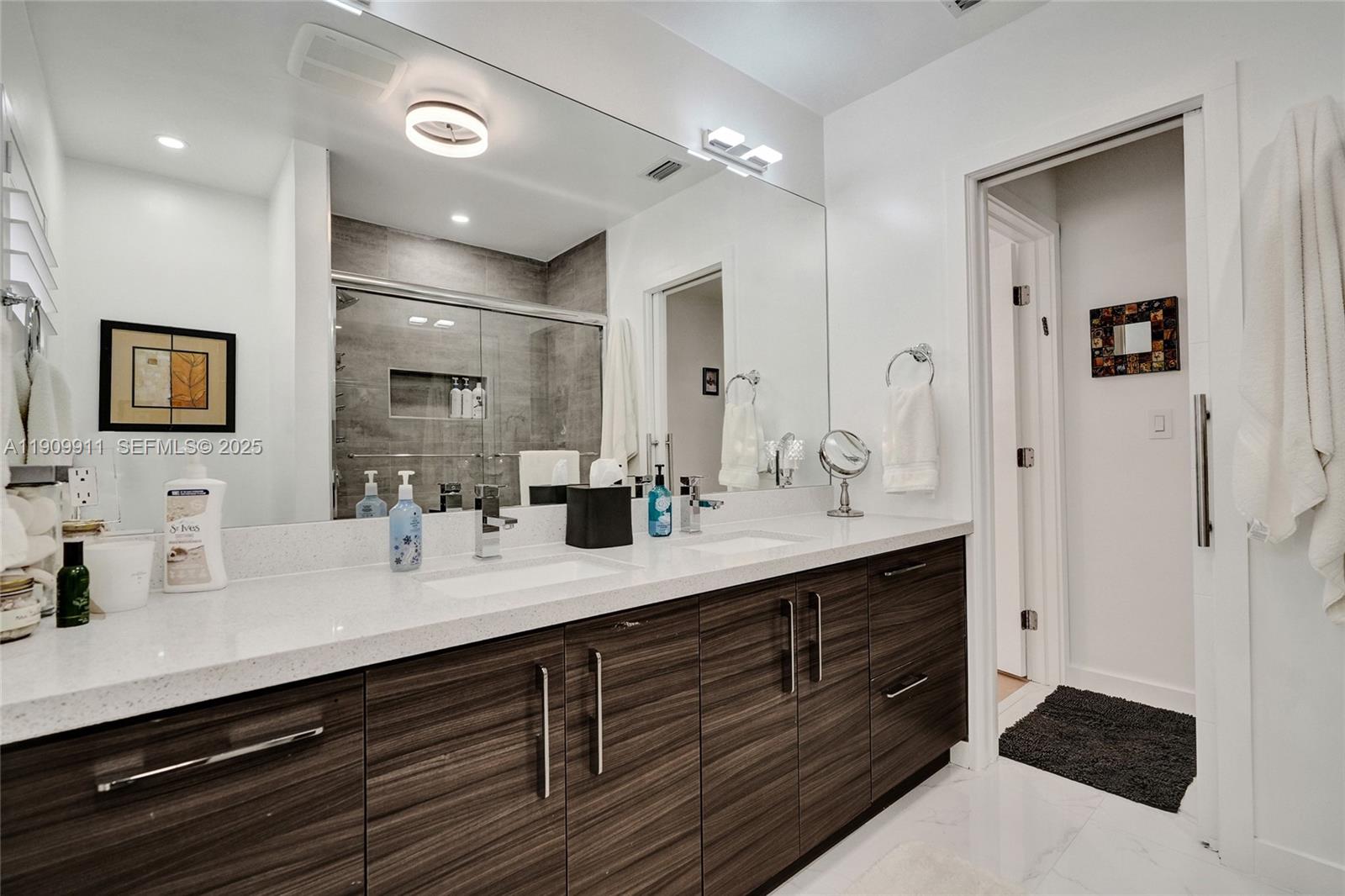 GREYNOLDS PARK WEST - Residential