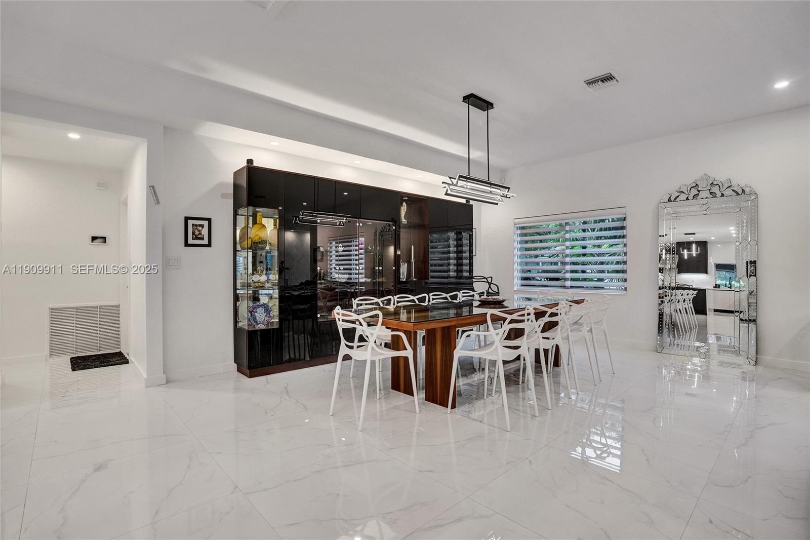 GREYNOLDS PARK WEST - Residential