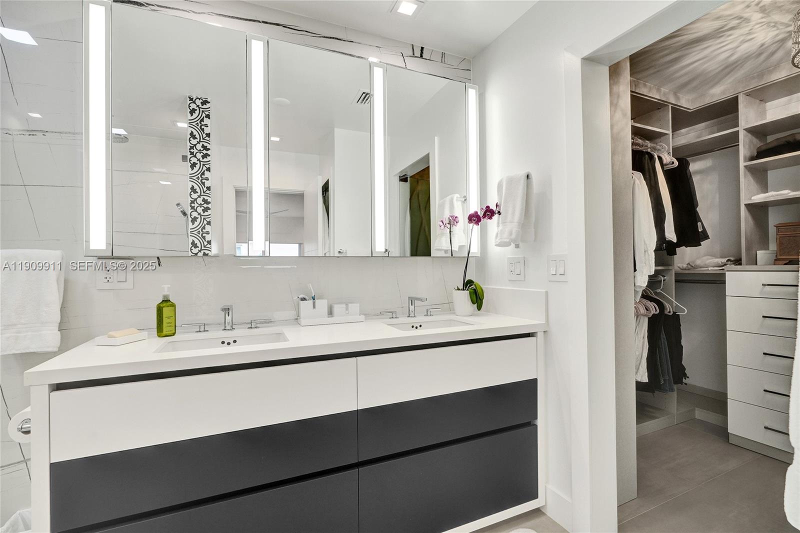 GREYNOLDS PARK WEST - Residential