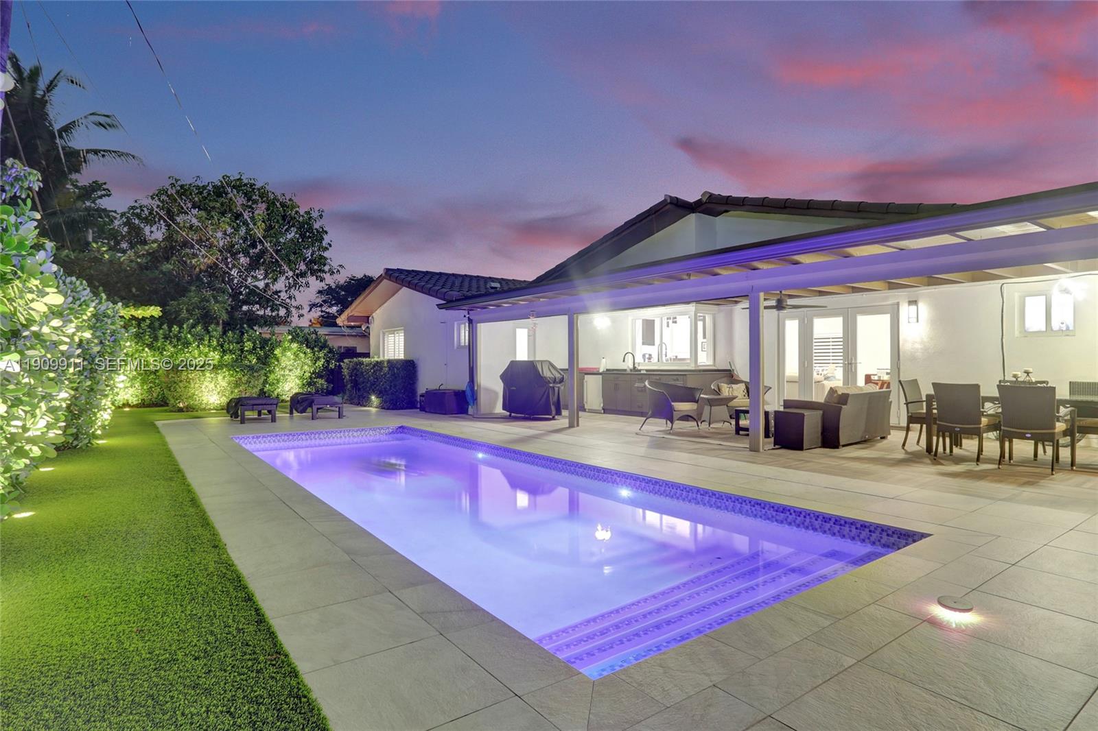 GREYNOLDS PARK WEST - Residential