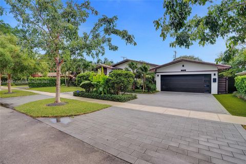 2156 NE 187th St North Miami Beach FL 33179