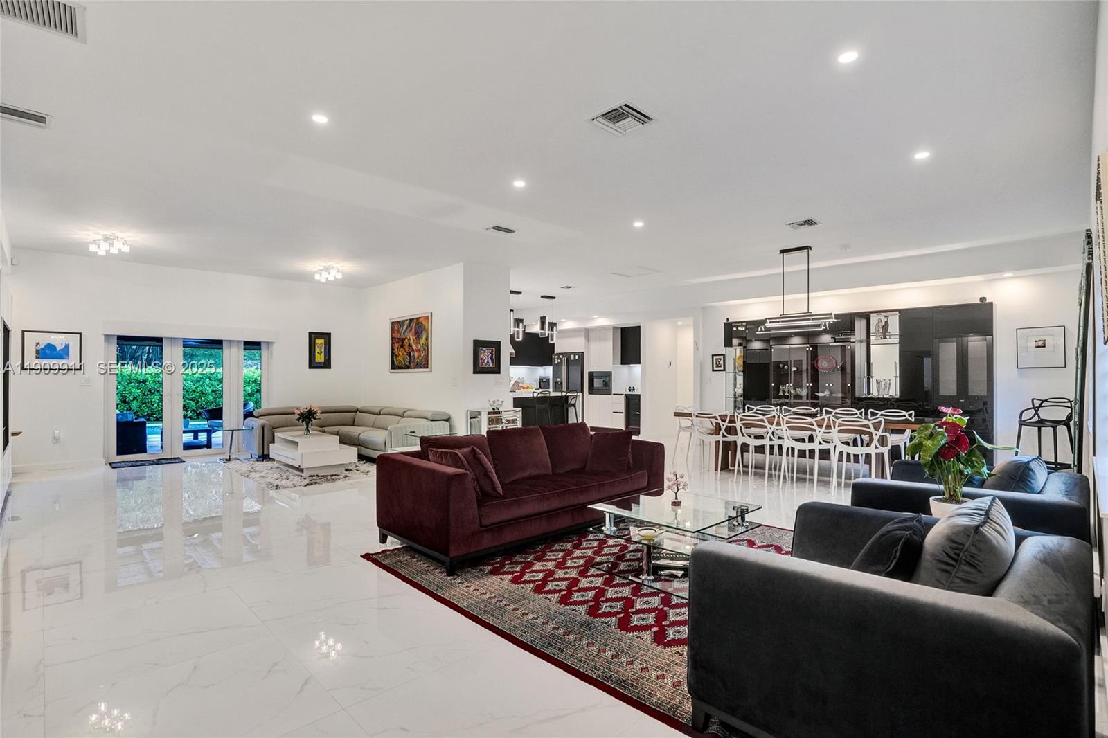 GREYNOLDS PARK WEST - Residential