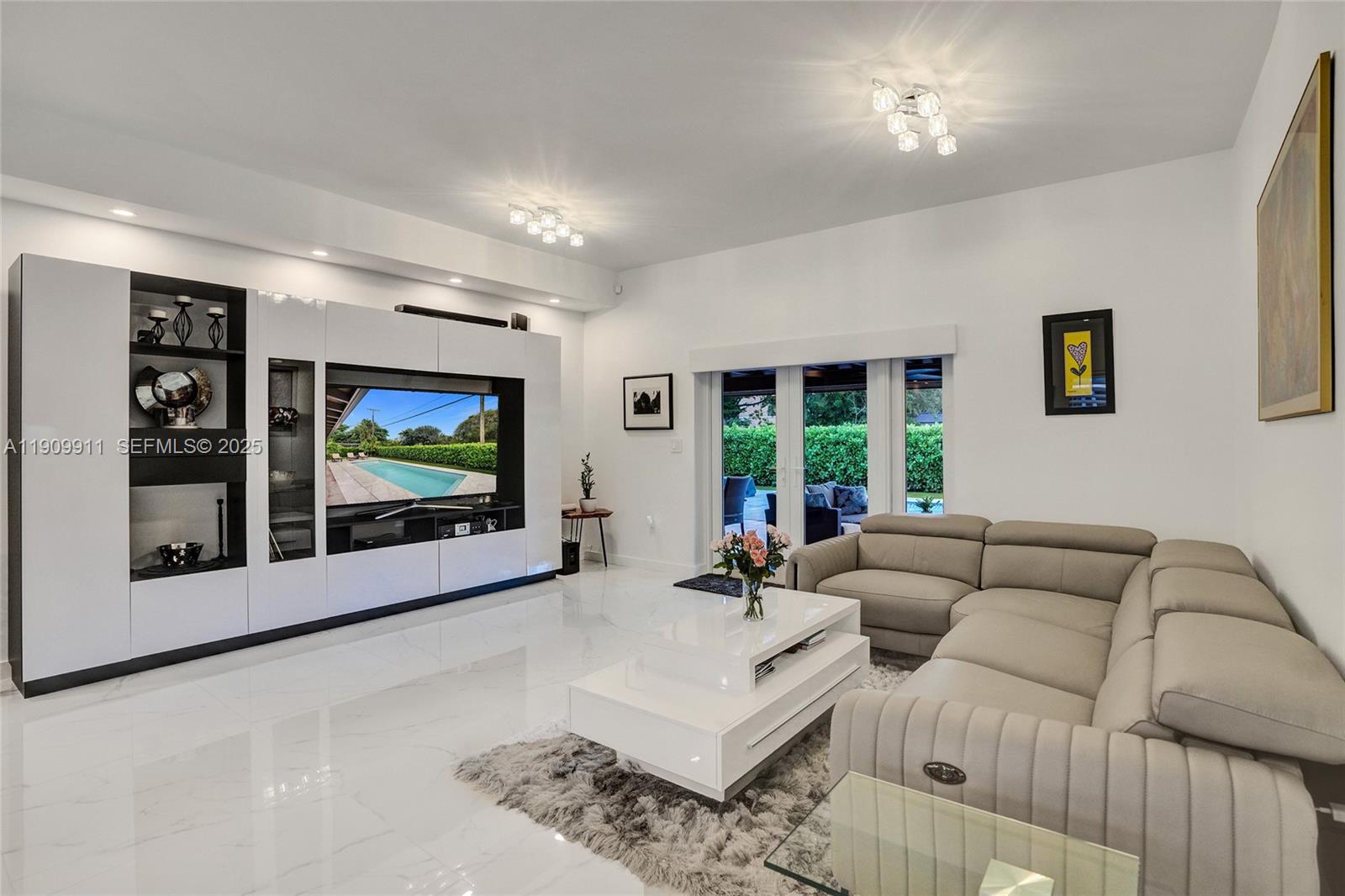 GREYNOLDS PARK WEST - Residential