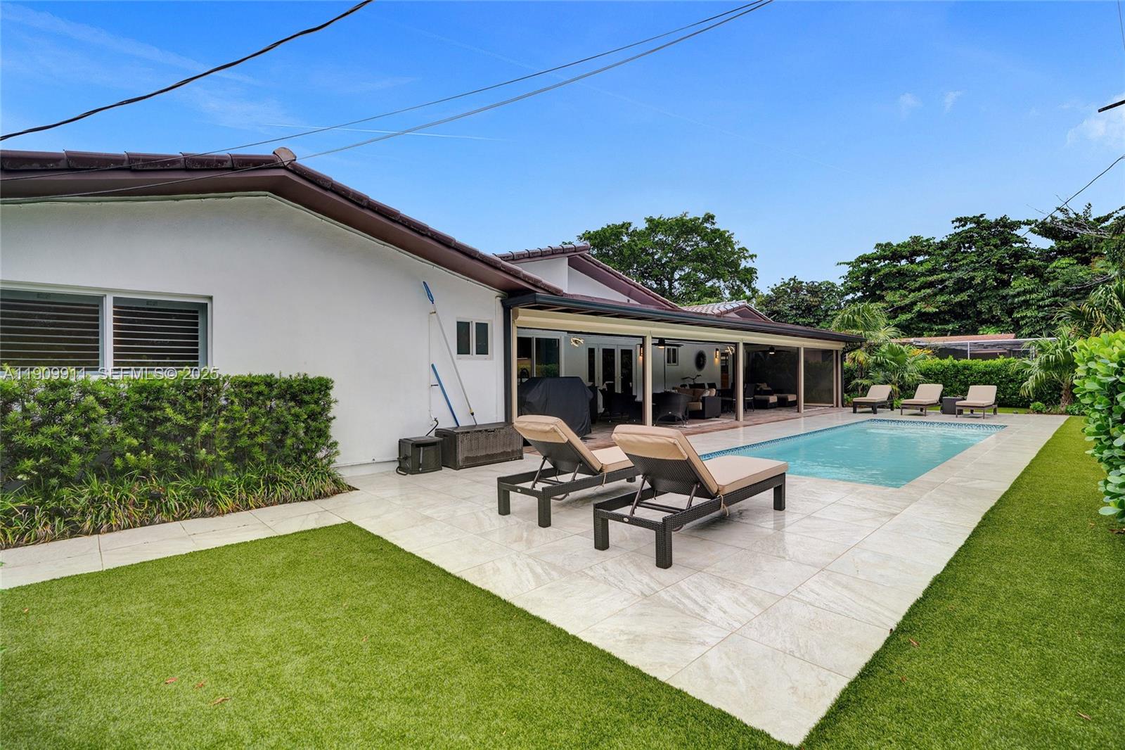 GREYNOLDS PARK WEST - Residential