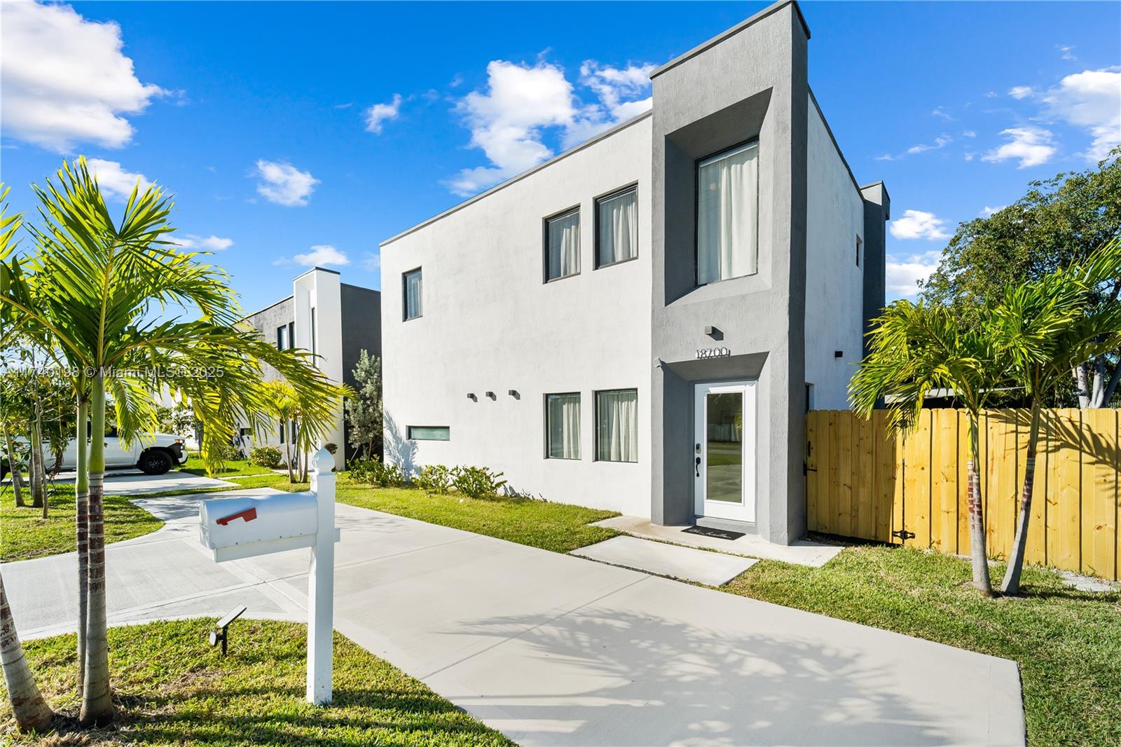 Property for Sale at 18700 Sw 117th Ave, Miami, Broward County, Florida - Bedrooms: 3 
Bathrooms: 3  - $629,000