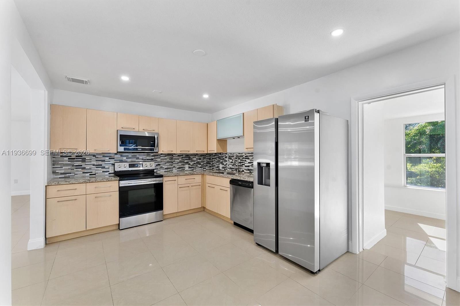 CROISSANT PARK RIVER SEC - Residential