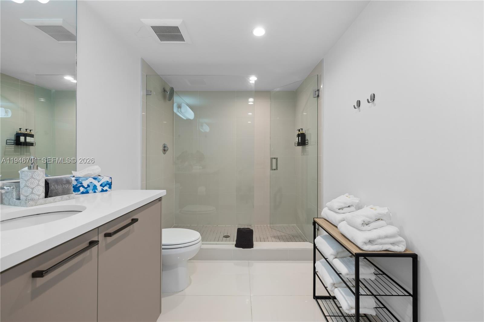 ONE BAY HARBOR CONDO - Residential