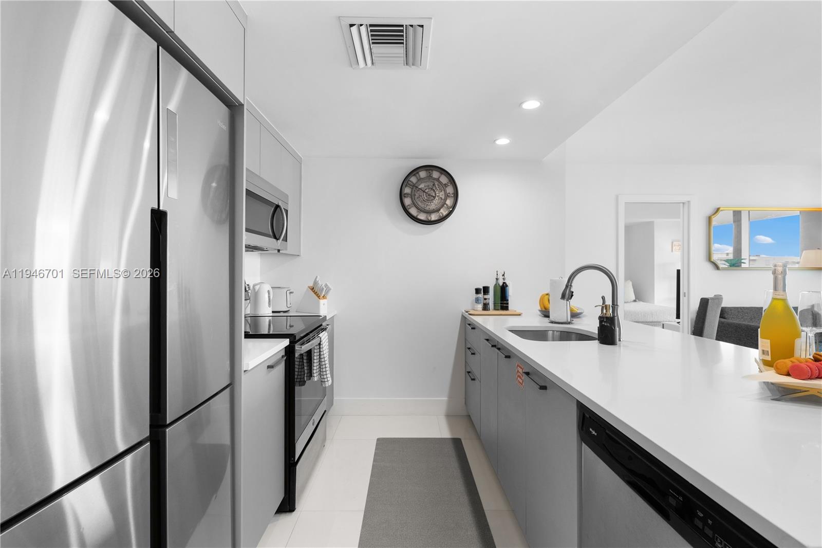 ONE BAY HARBOR CONDO - Residential