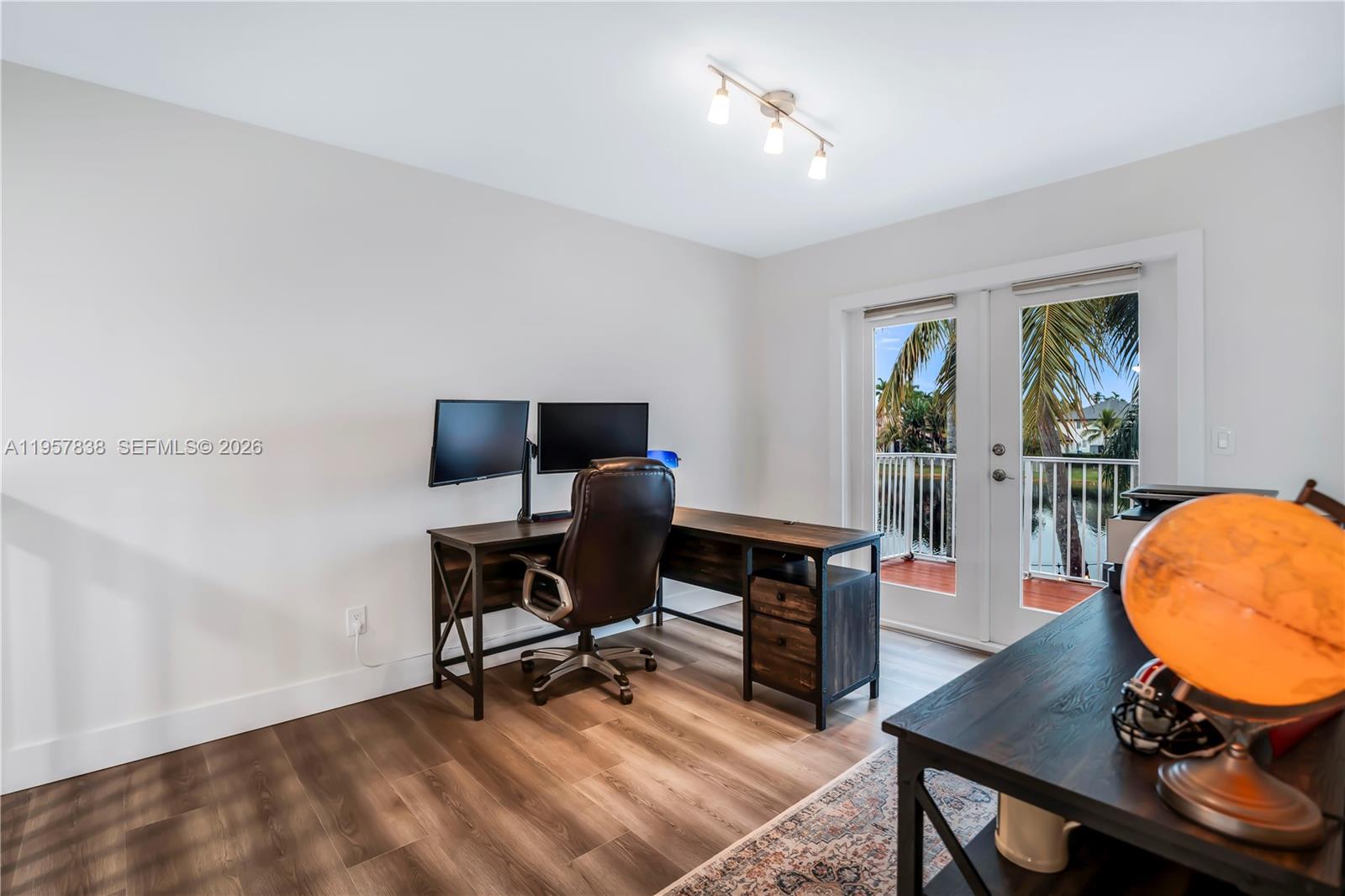 SILVER LAKES AT PEMBROKE - Residential