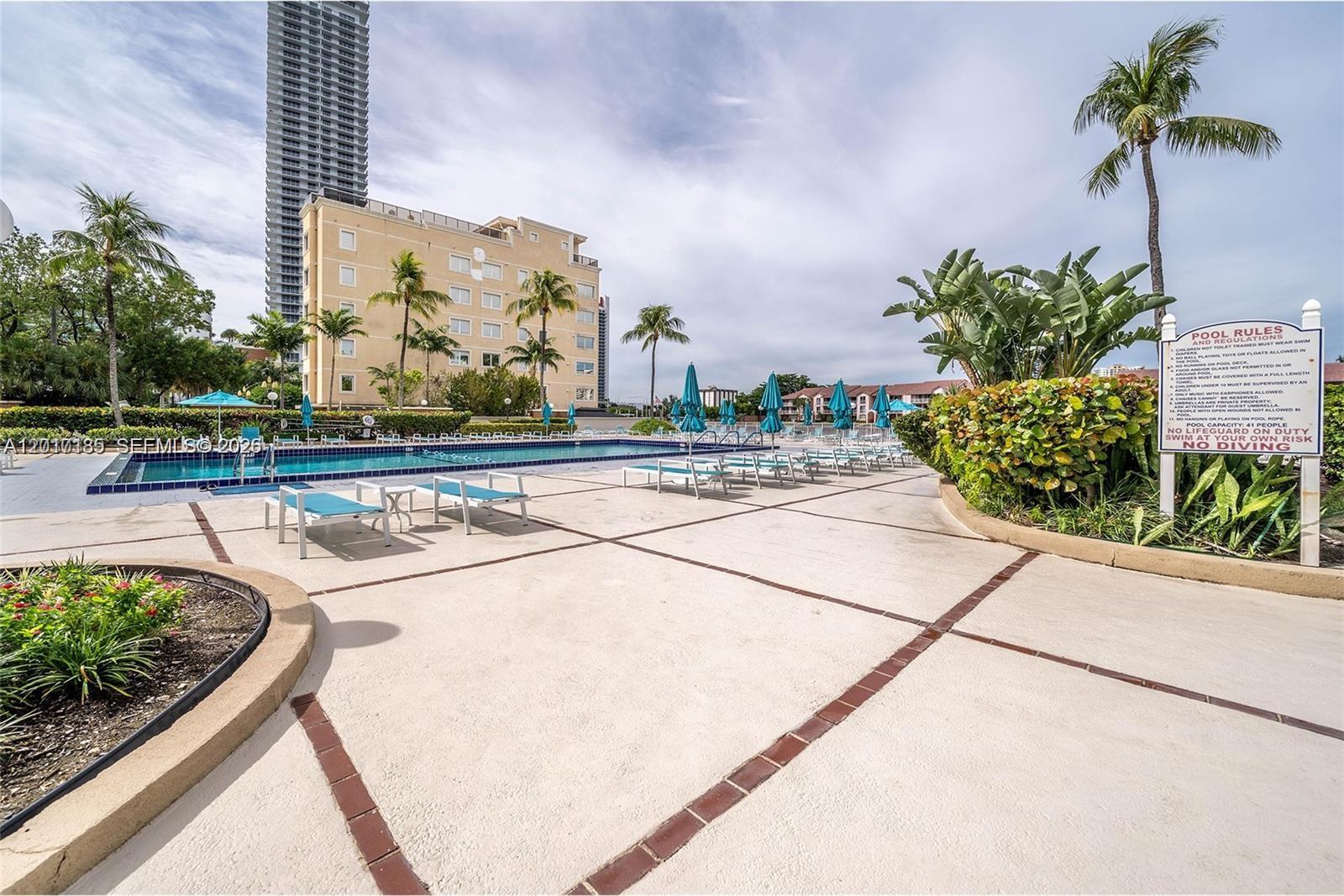HALLMARK OF HOLLYWOOD CON - Residential Lease