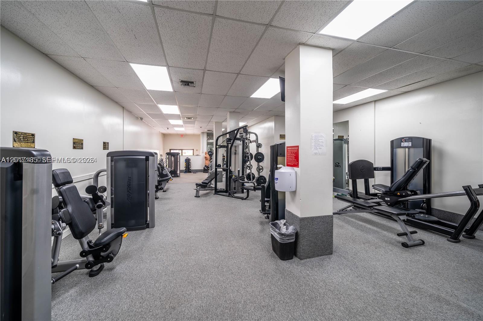 HALLMARK OF HOLLYWOOD CON - Residential Lease