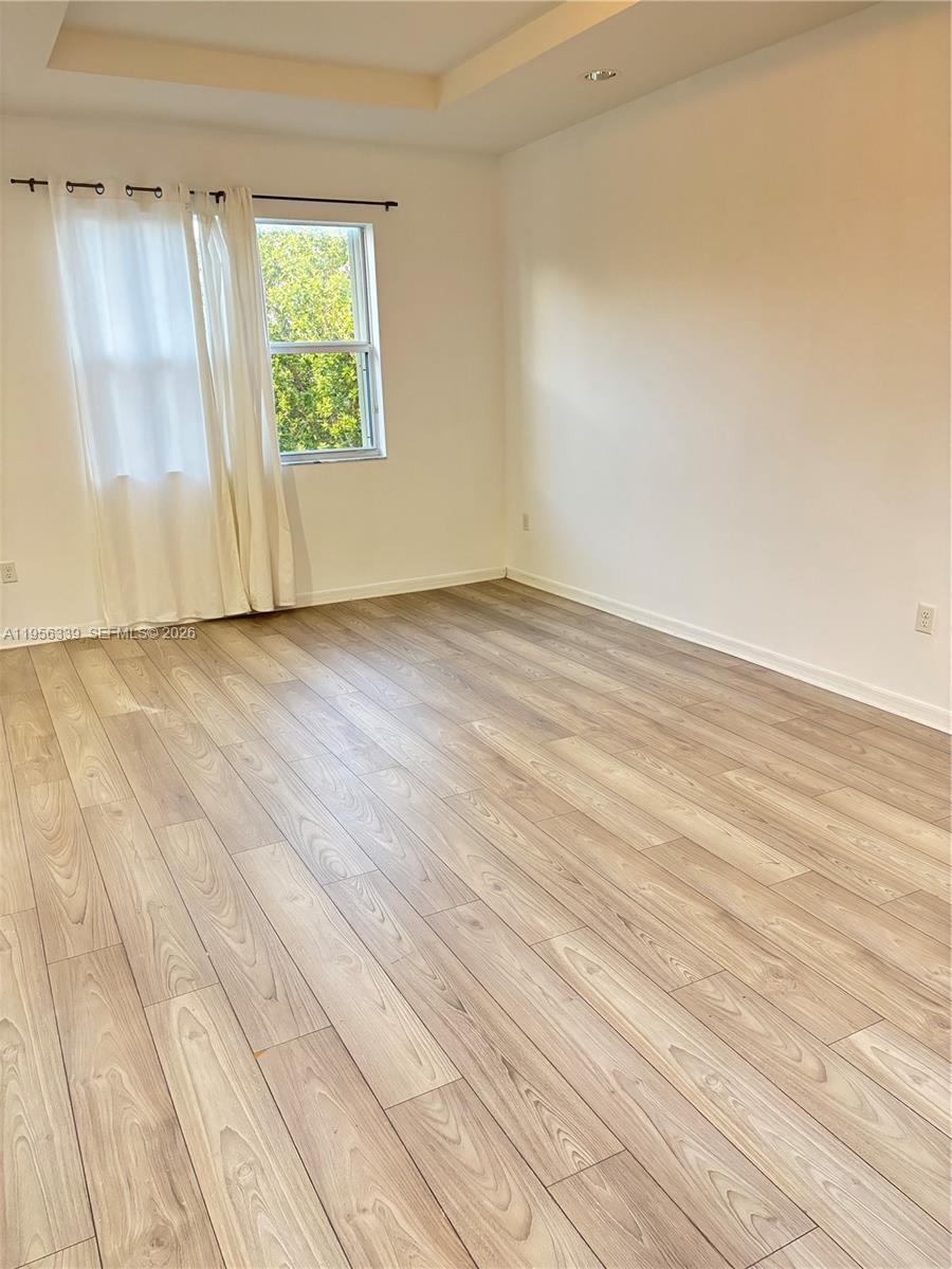 VENETIAN PARC - Residential